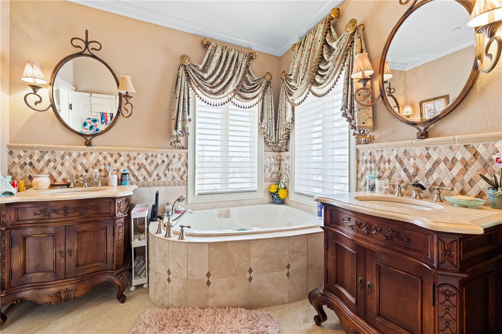 SAINT ARMANDS DIV JOHN RINGLING ESTATES - Residential