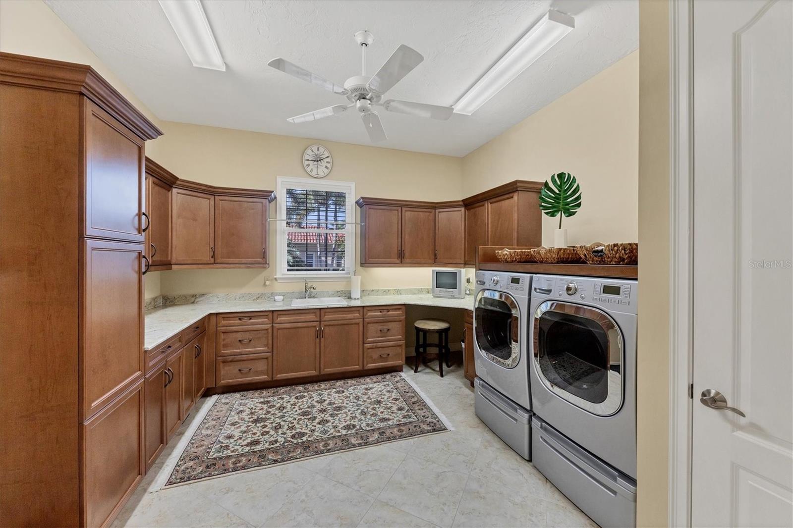 UNIVERSITY PARK - Residential