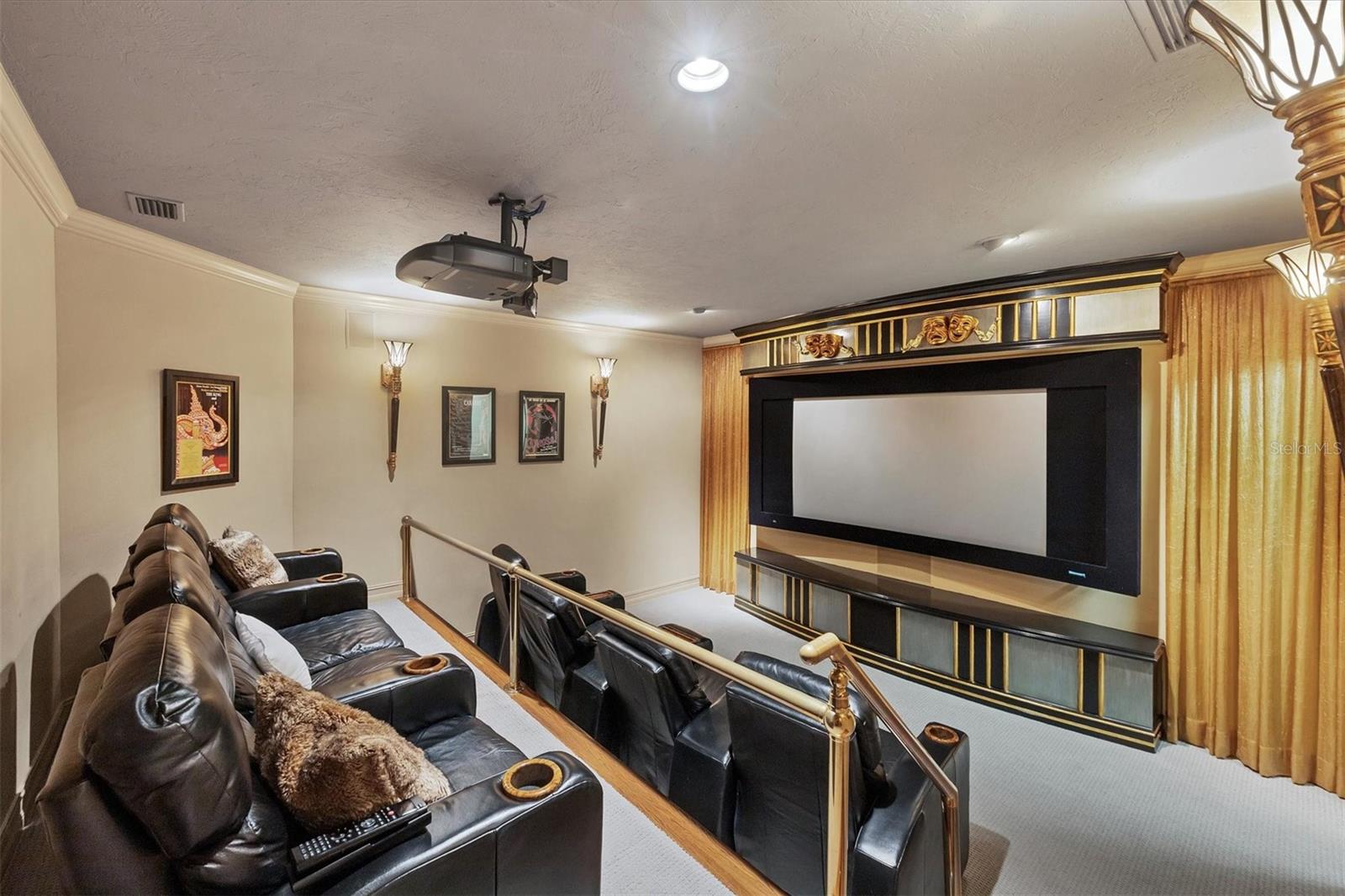 UNIVERSITY PARK - Residential