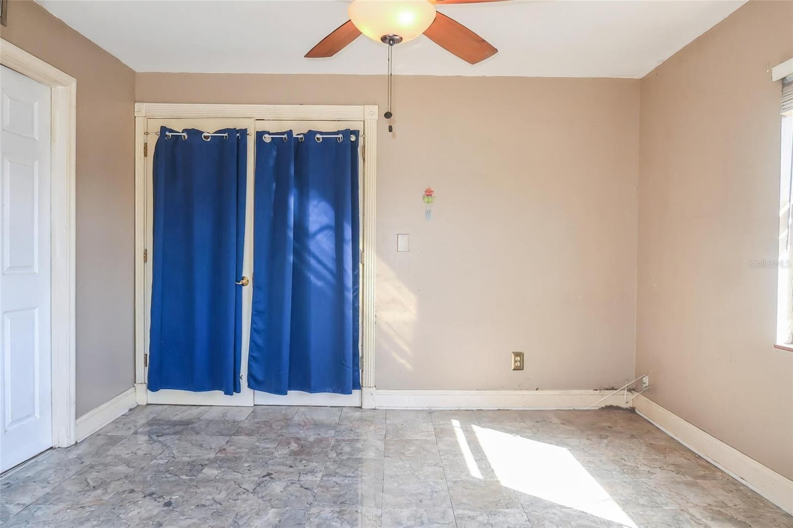 OZONA SHORES 3RD ADD - Residential