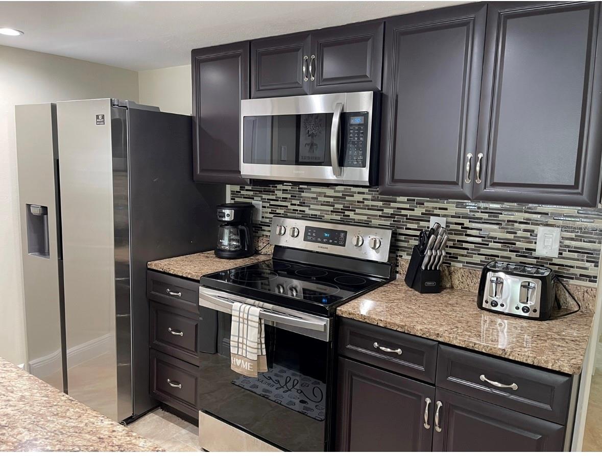 5014 LAGUNA BAY CIRCLE 111