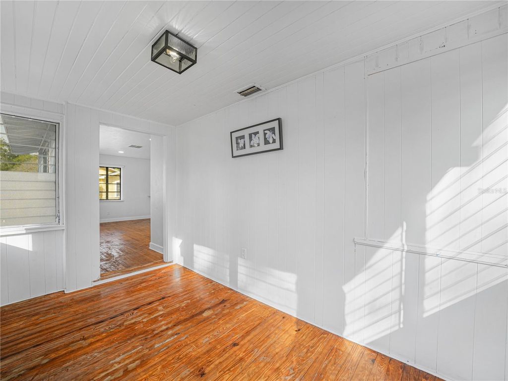 Photo of 510 S Ingraham Avenue, Lakeland, FL 33801 (MLS # L4959448)