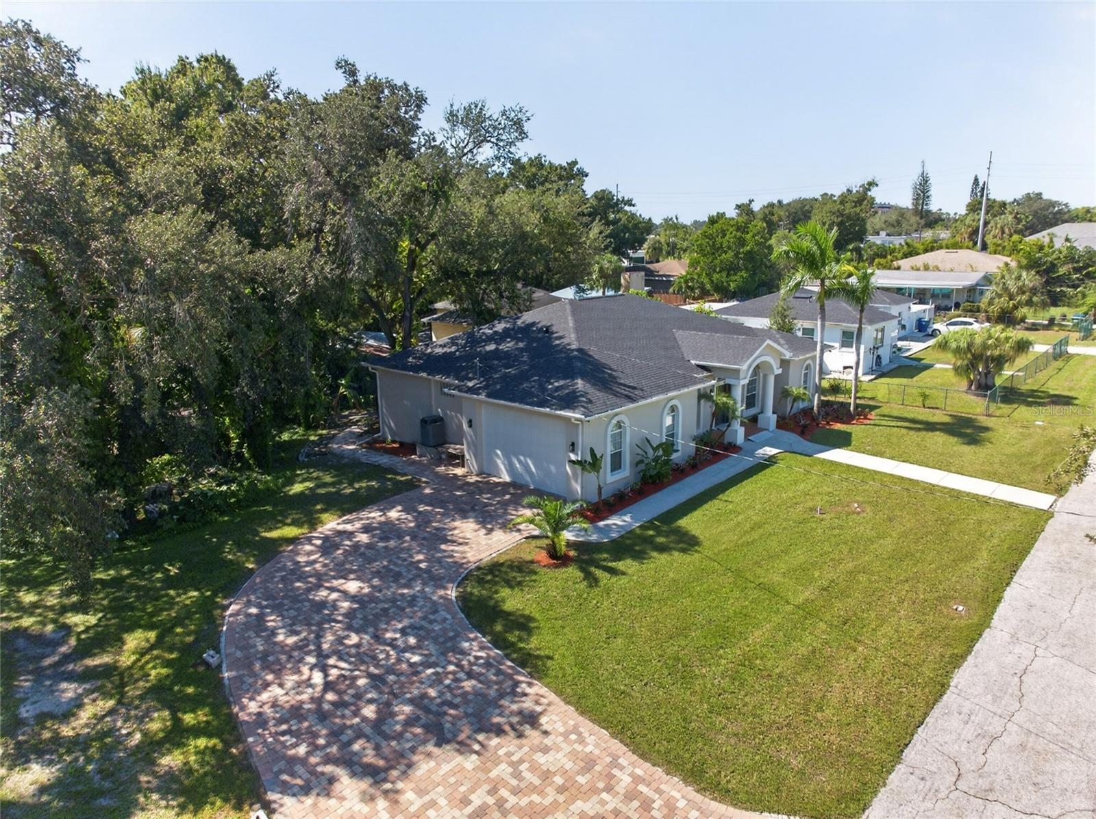 2108 W CORDELIA STREET