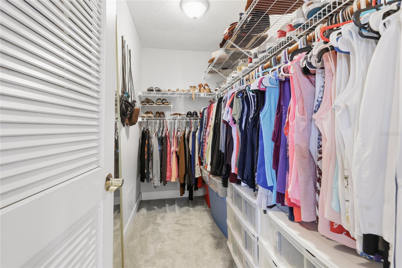 TROPICAL SHORES - Residential