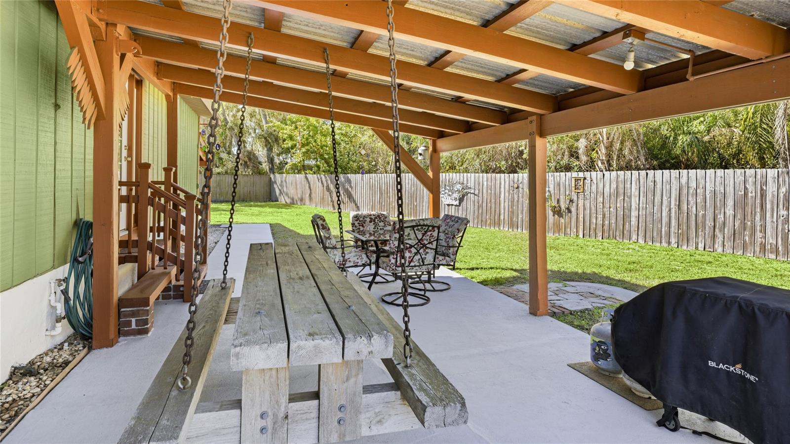 TROPICAL SHORES - Residential