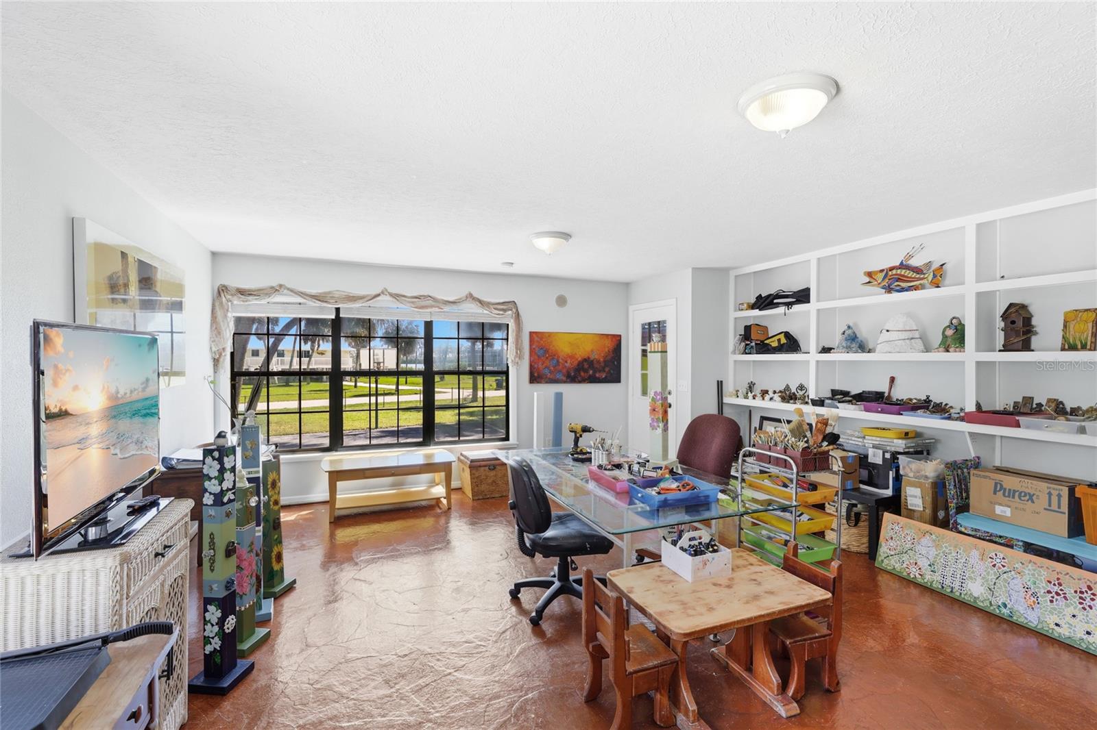 TROPICAL SHORES - Residential