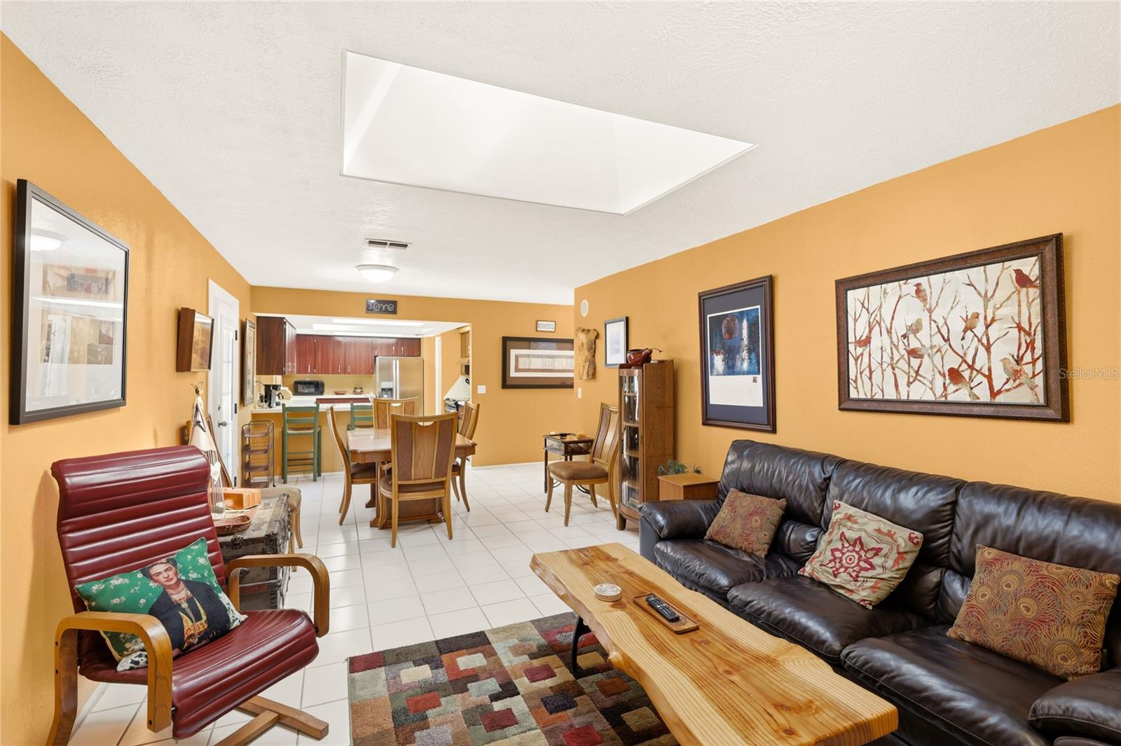 TROPICAL SHORES - Residential