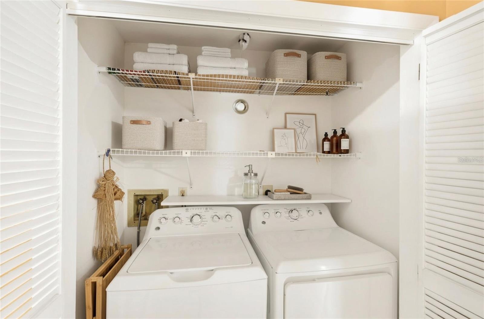 TROPICAL SHORES - Residential