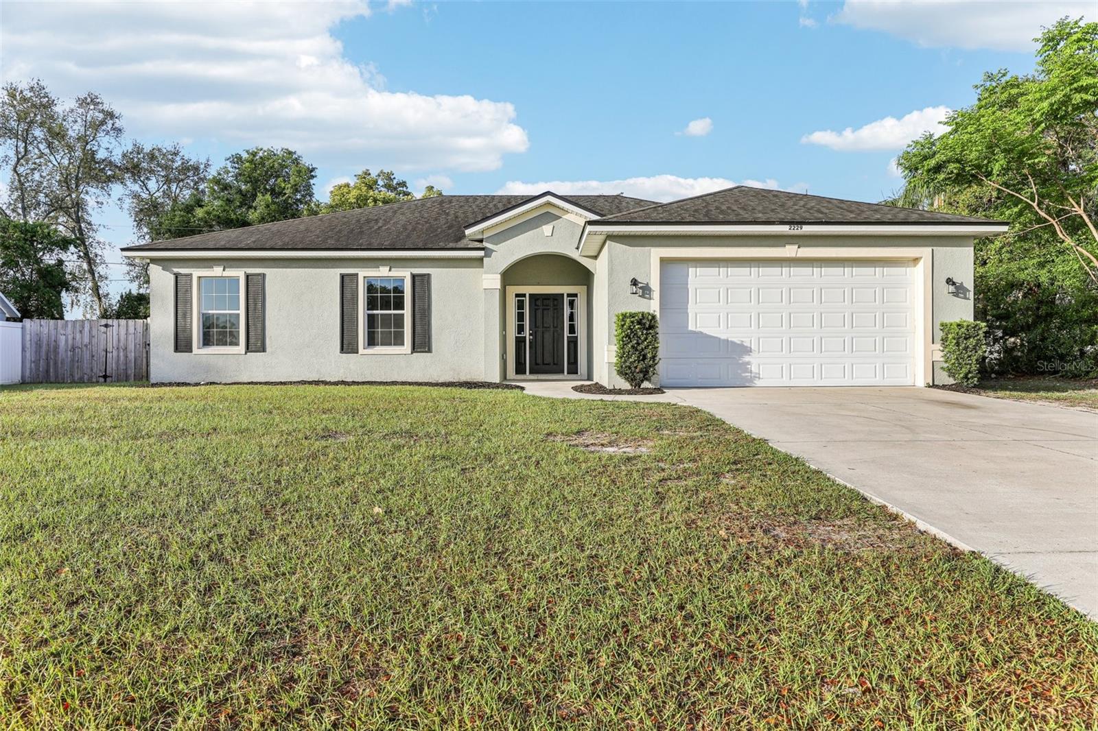 2229 CLEARWATER DRIVE