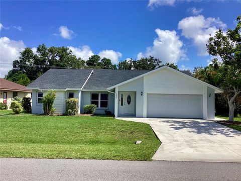 Photo of 1384 Roosevelt Drive, Venice, FL 34293 (MLS # A4658648)