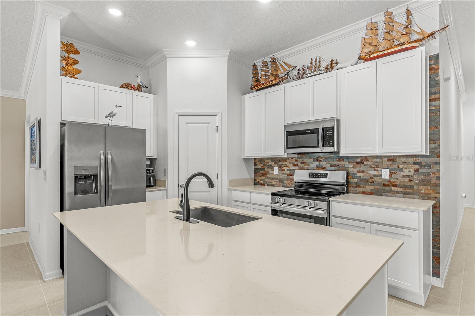 EDGEWATER PRESERVE PH 1 - Residential