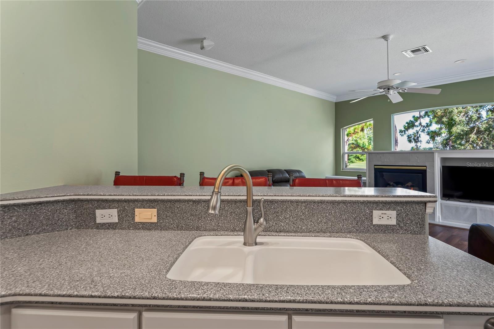 1852 GLEN LAKES PH 1 UN 4B - Residential
