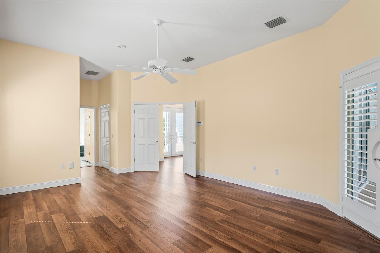 1852 GLEN LAKES PH 1 UN 4B - Residential