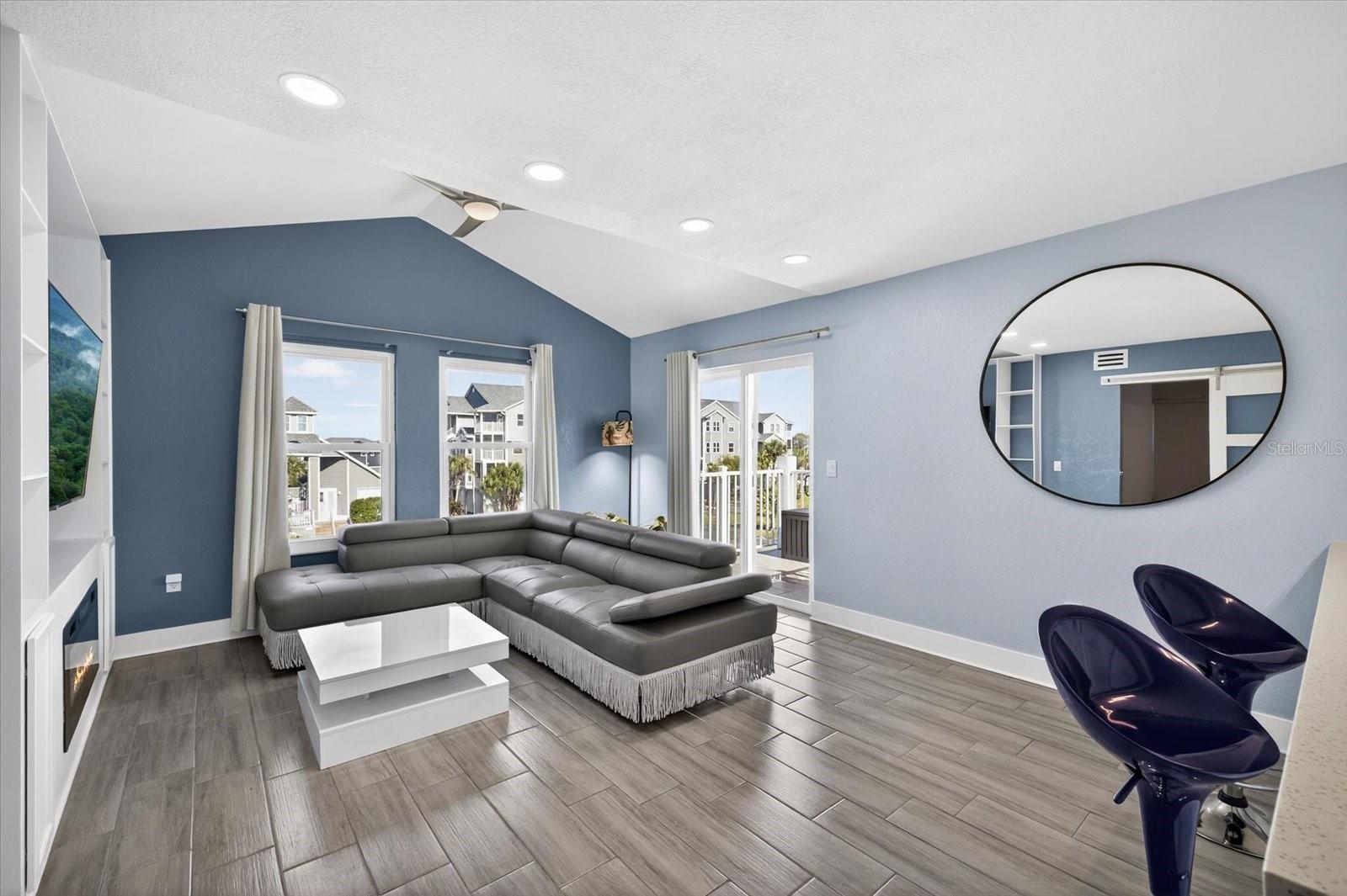 MARINERS WAY AT NEW PORT - Residential