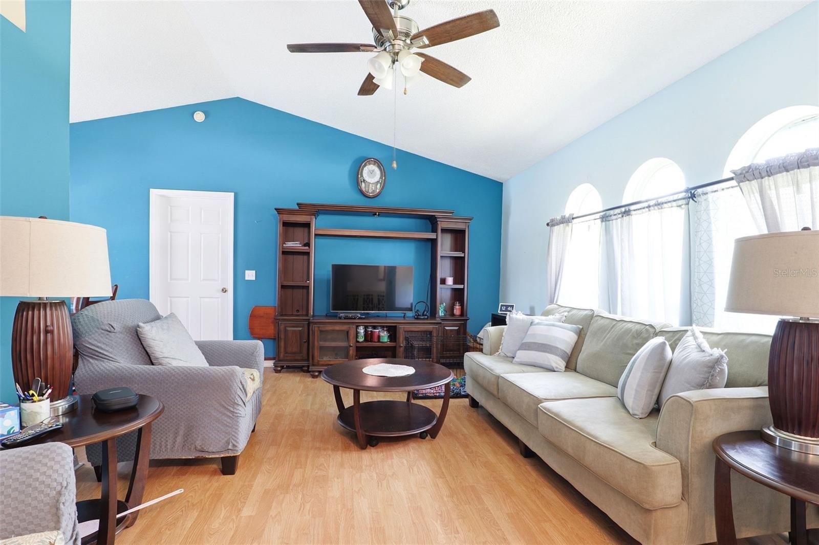 1270 SEELEY CIRCLE NW