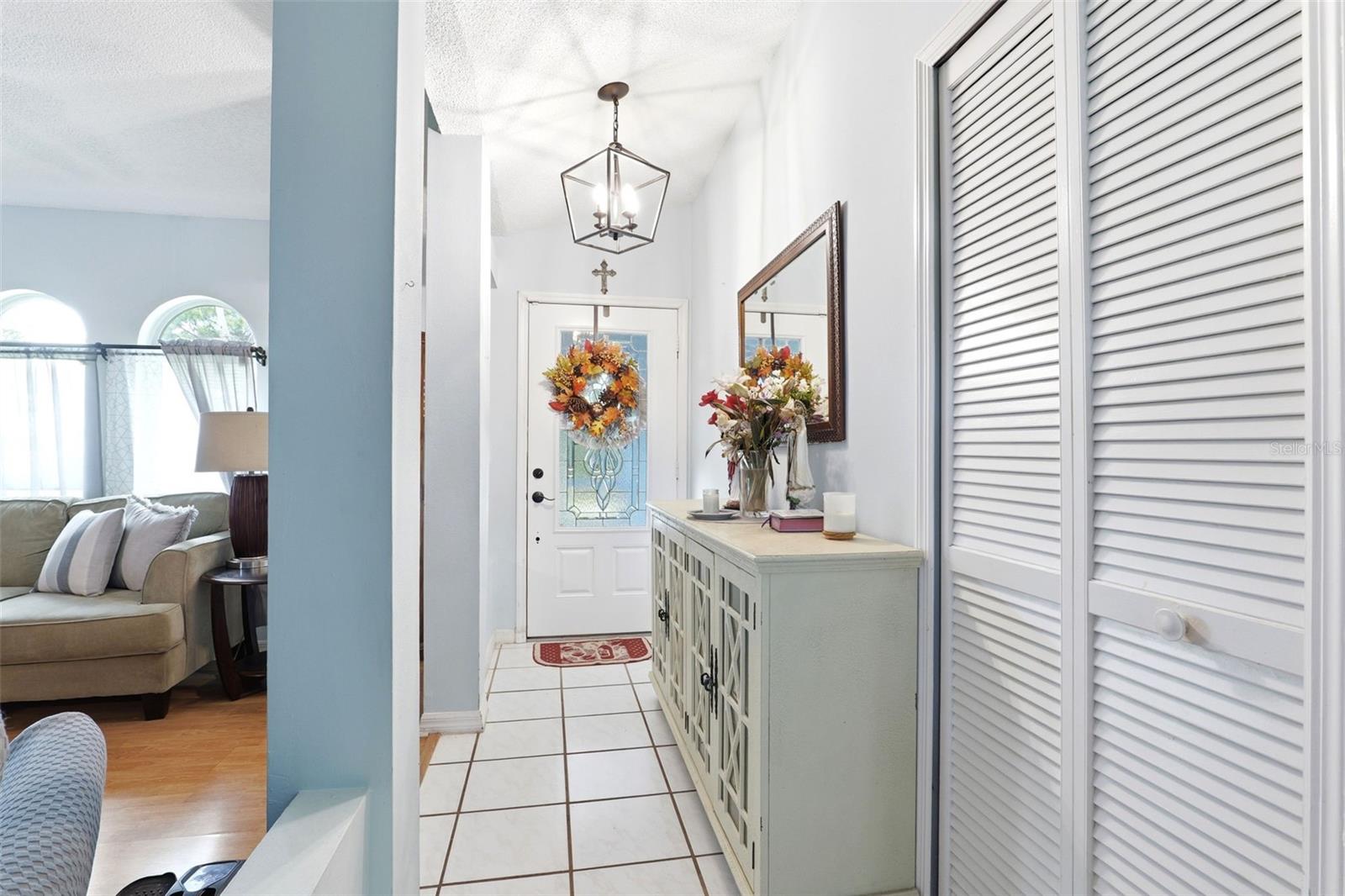 1270 SEELEY CIRCLE NW