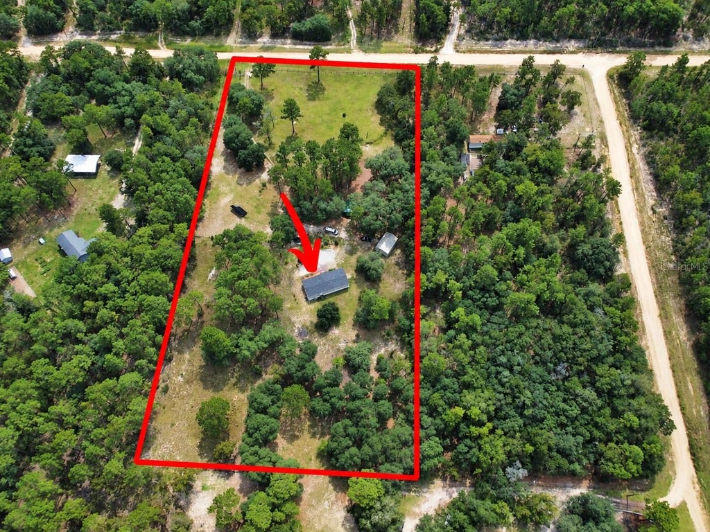 Photo of 152 Piper Drive, Hawthorne, FL 32640 (MLS # GC543633)