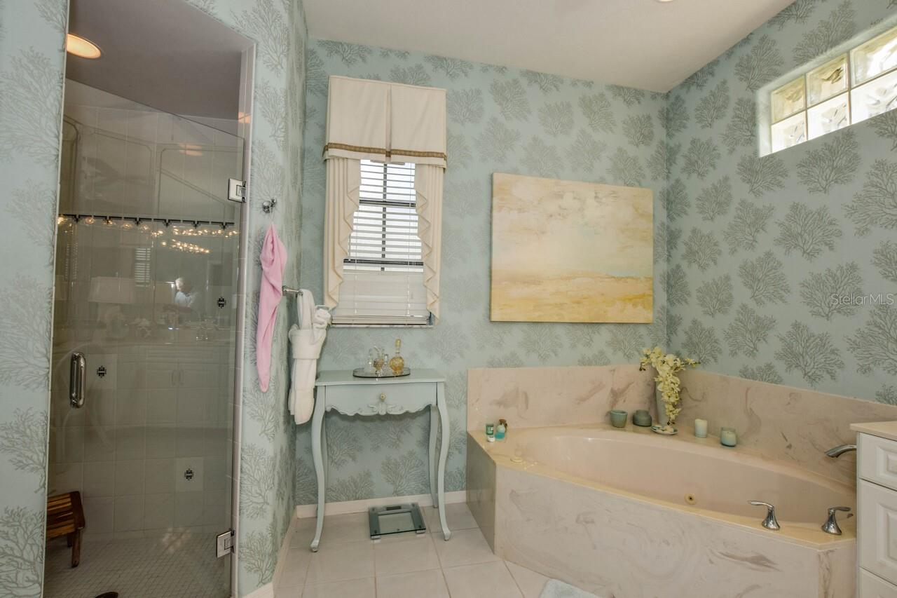 THE RESERVE - Residential