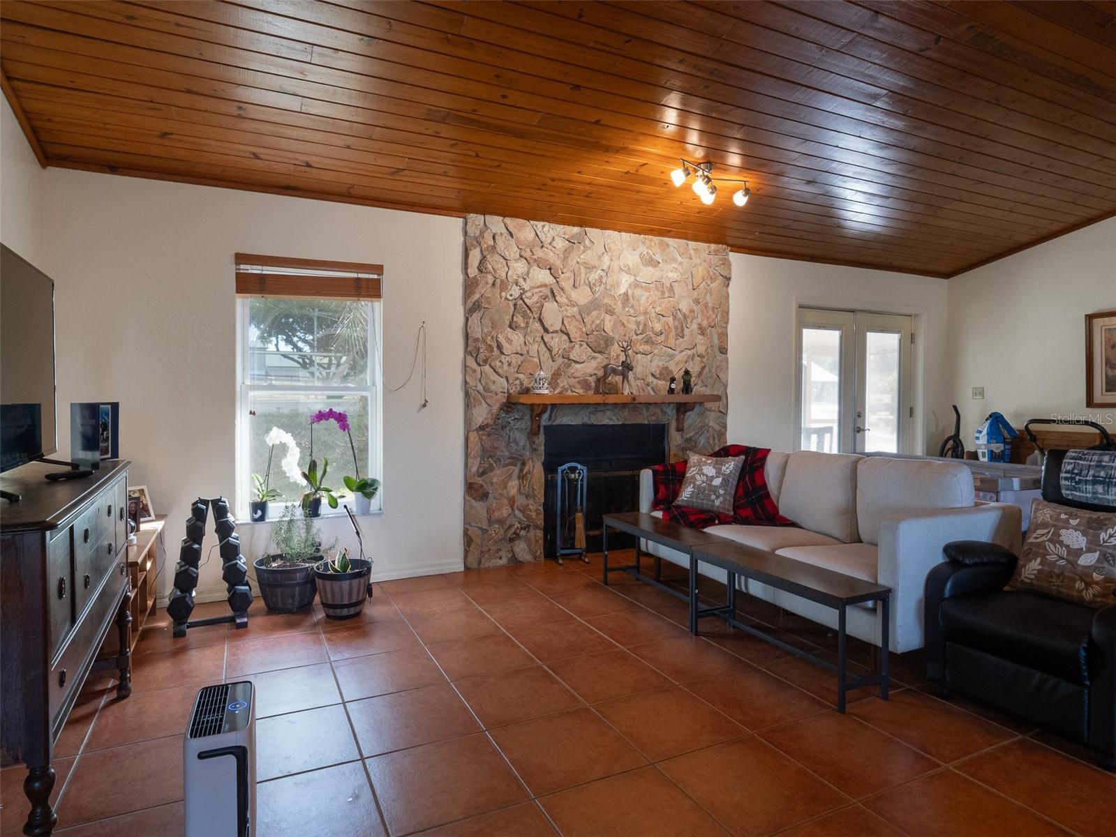 FELLOWSHIP RIDGE - Residential