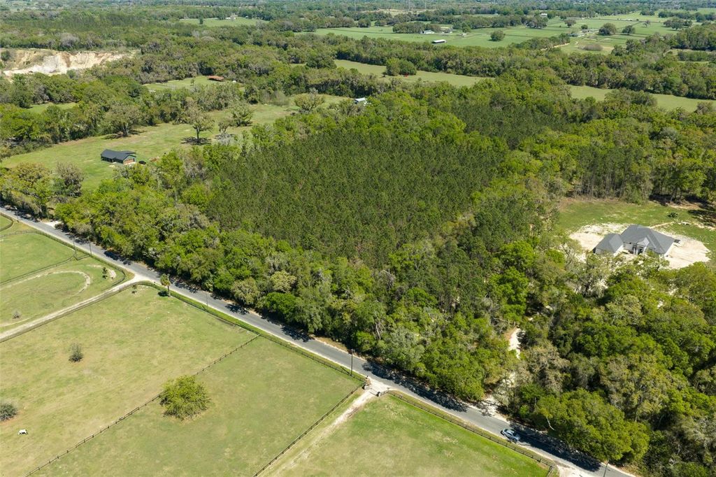 Photo of NW 30th Avenue, Ocala, FL 34475 (MLS # OM722609)