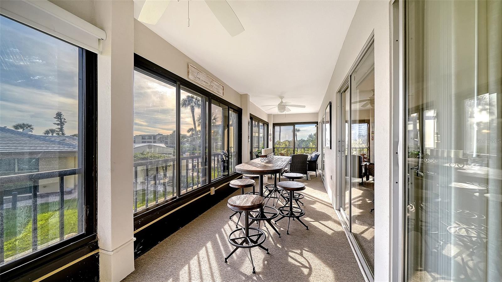 WHISPERING SANDS - Residential