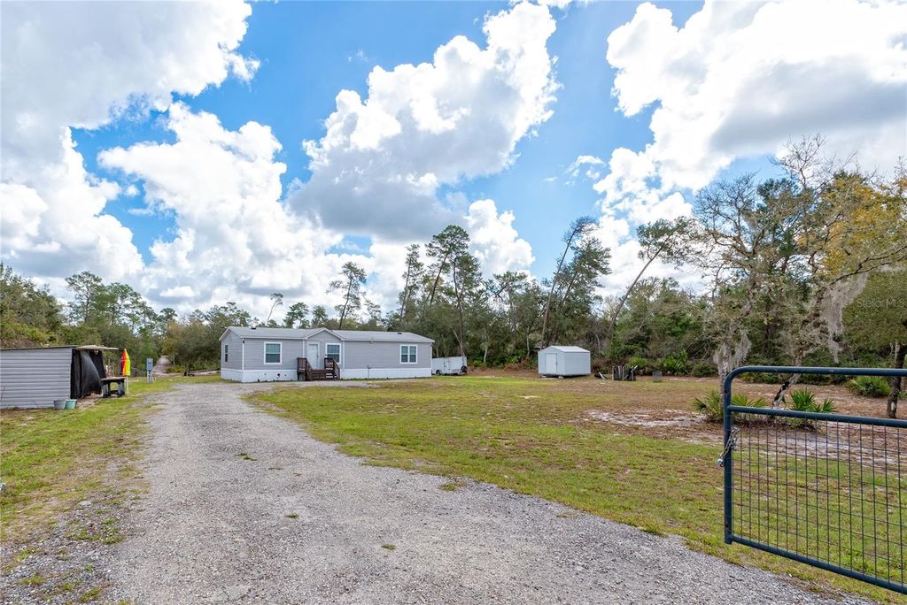 Photo of 42300 Fonseca Lane, Deland, FL 32720 (MLS # O6382810)