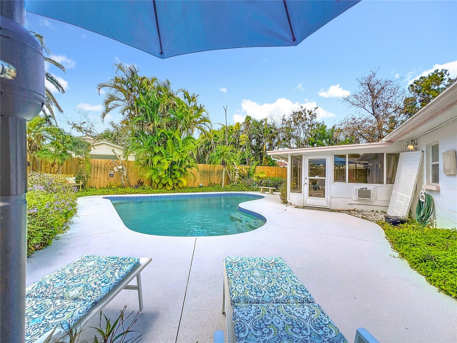 PARADISE ISLAND TR A REP - Residential