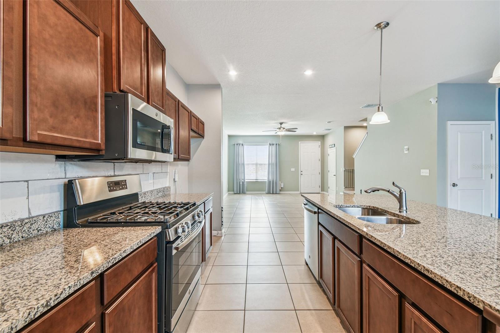 ASTURIA PH 3 - Residential