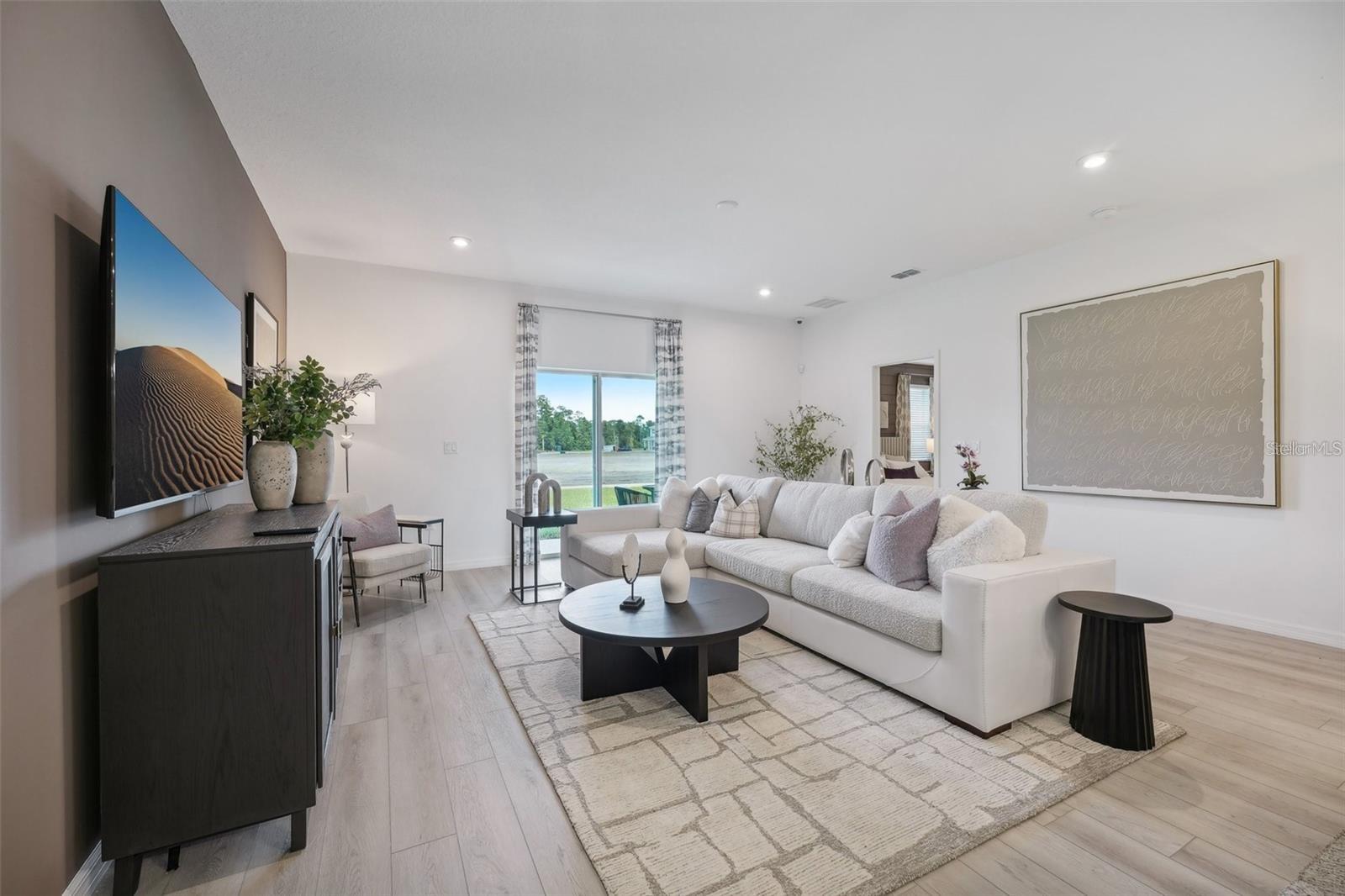 1802 LATTICE WAY