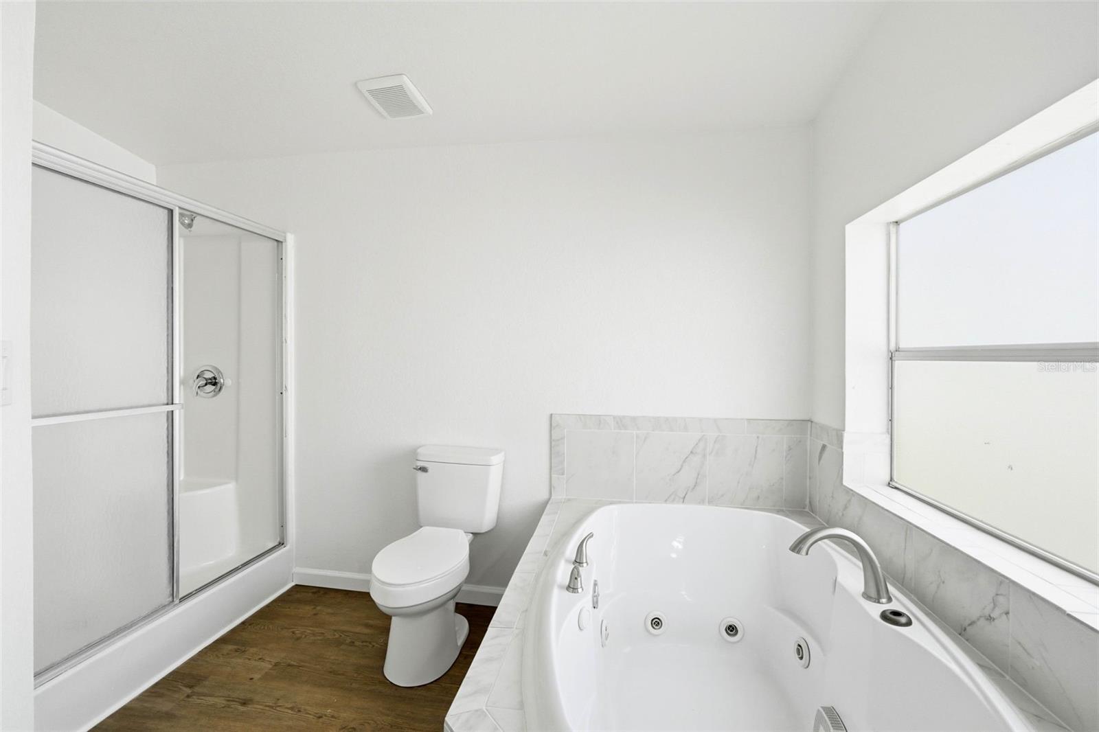 HERITAGE WOOD N LAKES ESTATES - Residential