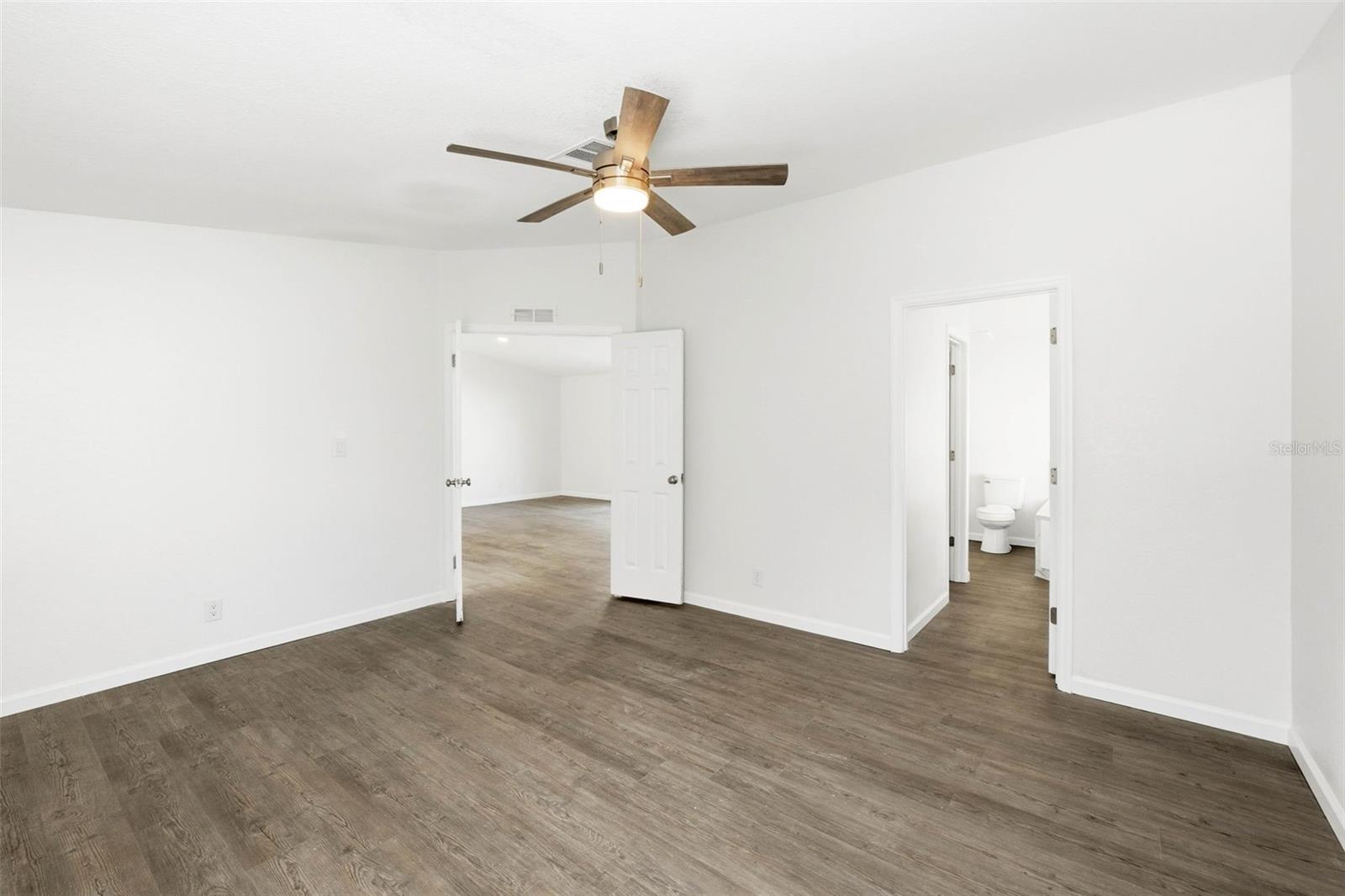 HERITAGE WOOD N LAKES ESTATES - Residential