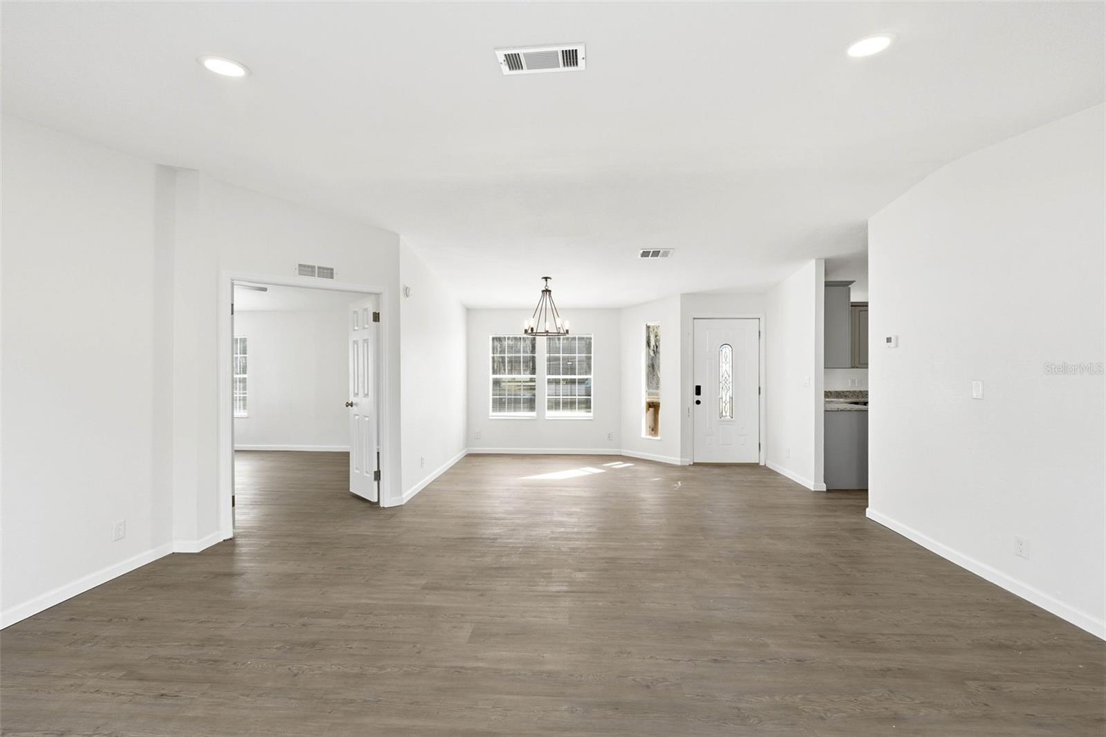 HERITAGE WOOD N LAKES ESTATES - Residential