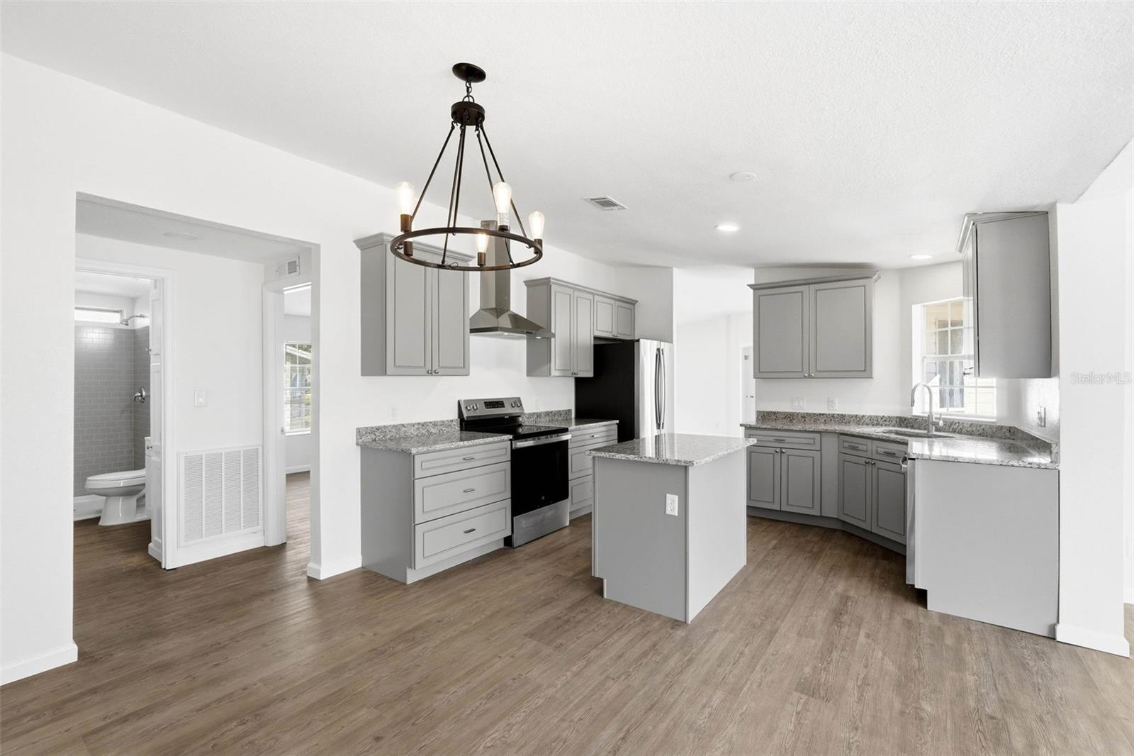 HERITAGE WOOD N LAKES ESTATES - Residential