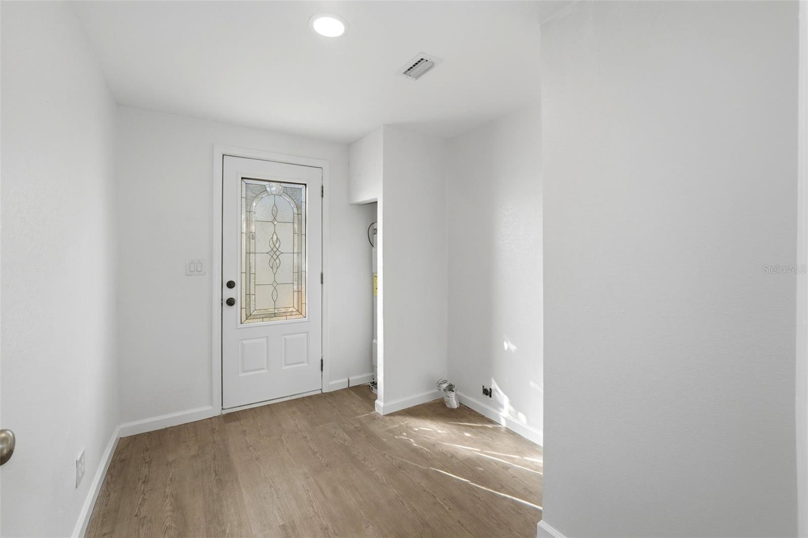 HERITAGE WOOD N LAKES ESTATES - Residential