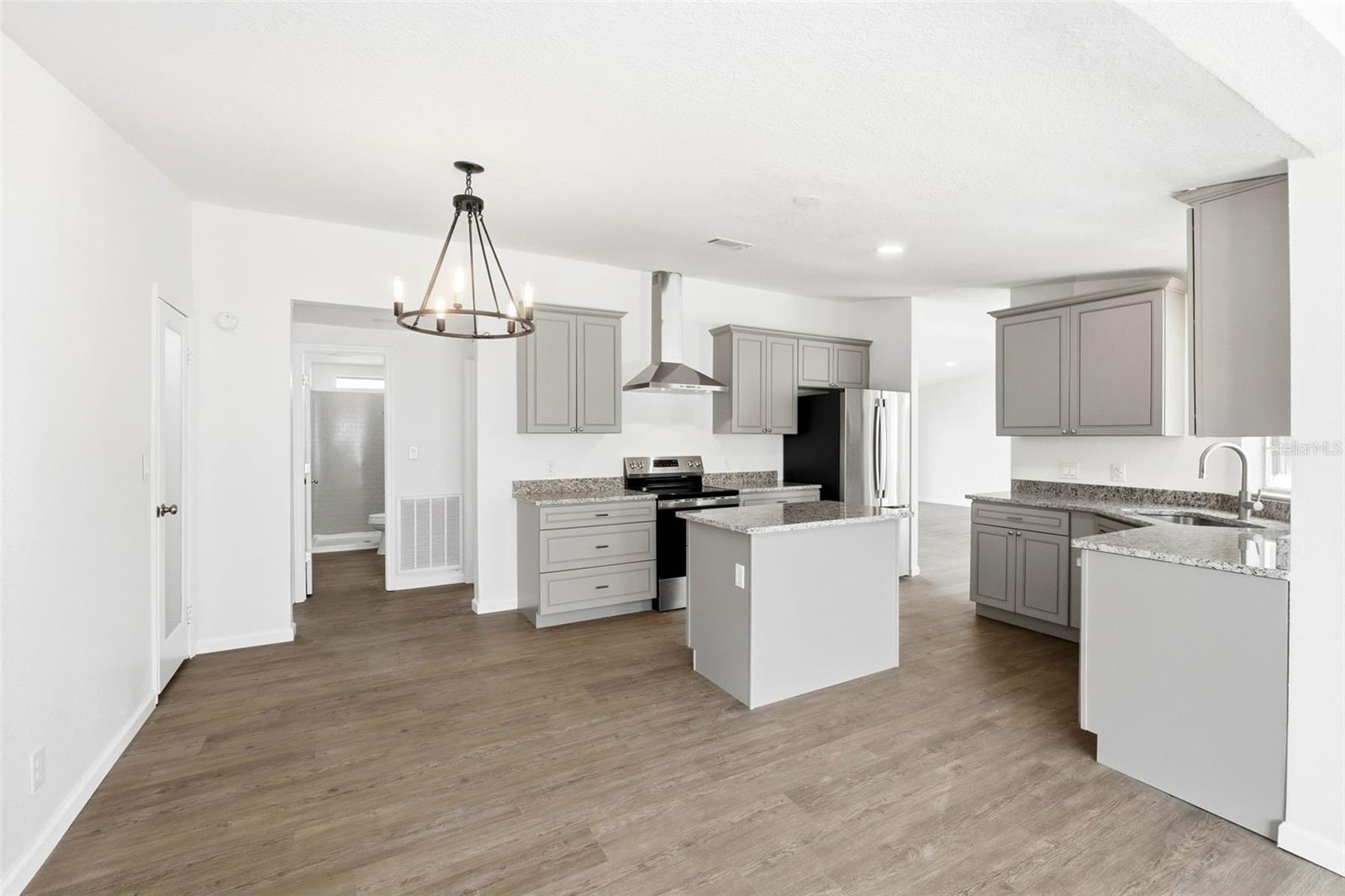 HERITAGE WOOD N LAKES ESTATES - Residential