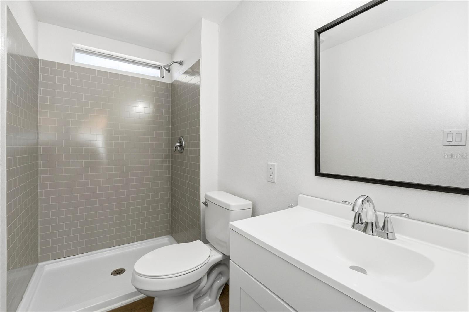 HERITAGE WOOD N LAKES ESTATES - Residential