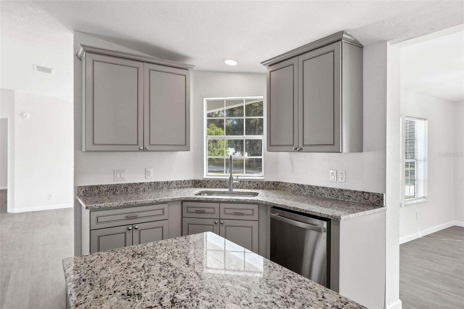 5180 LEXINGTON CIRCLE