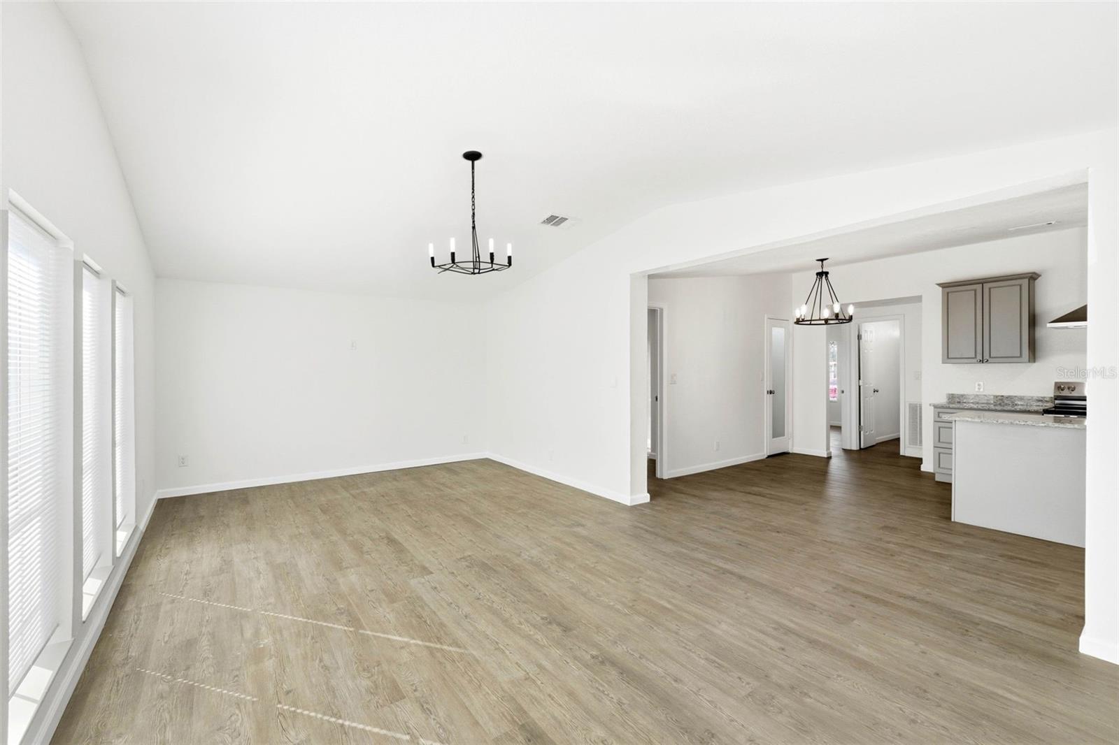 HERITAGE WOOD N LAKES ESTATES - Residential