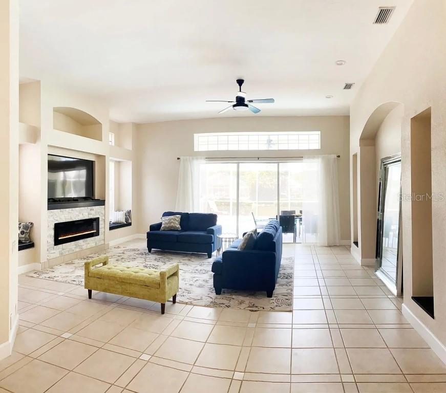 6515 VIRGINIA CROSSING