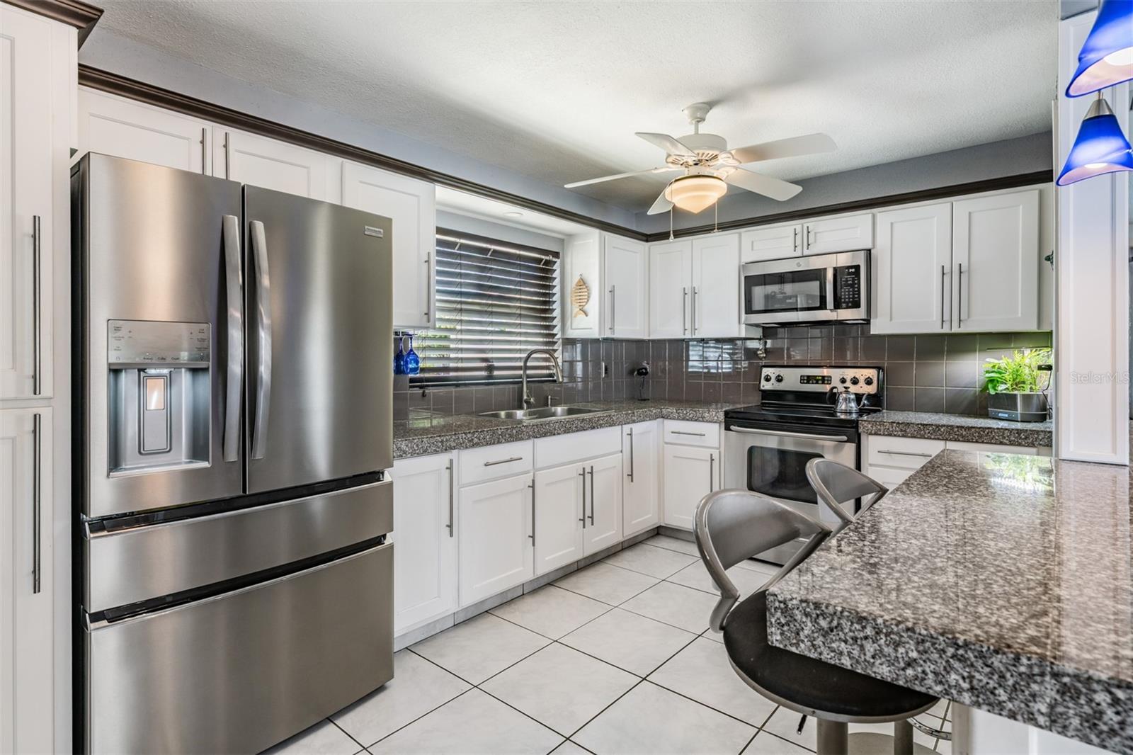 LAKE SHORE ESTATES 1ST ADD - Residential