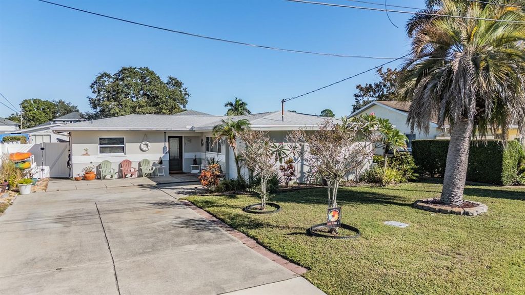 Photo of 208 W Canal Drive, Palm Harbor, FL 34684 (MLS # TB8439272)