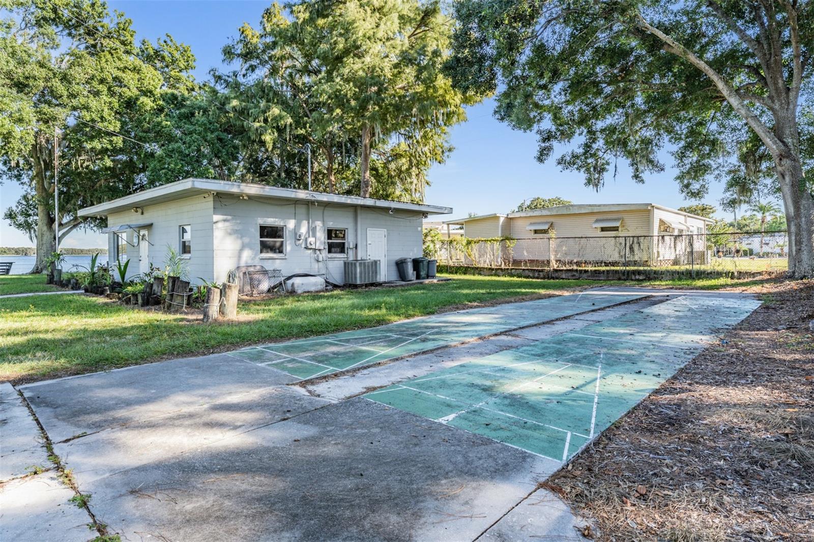 LAKE SHORE ESTATES 1ST ADD - Residential