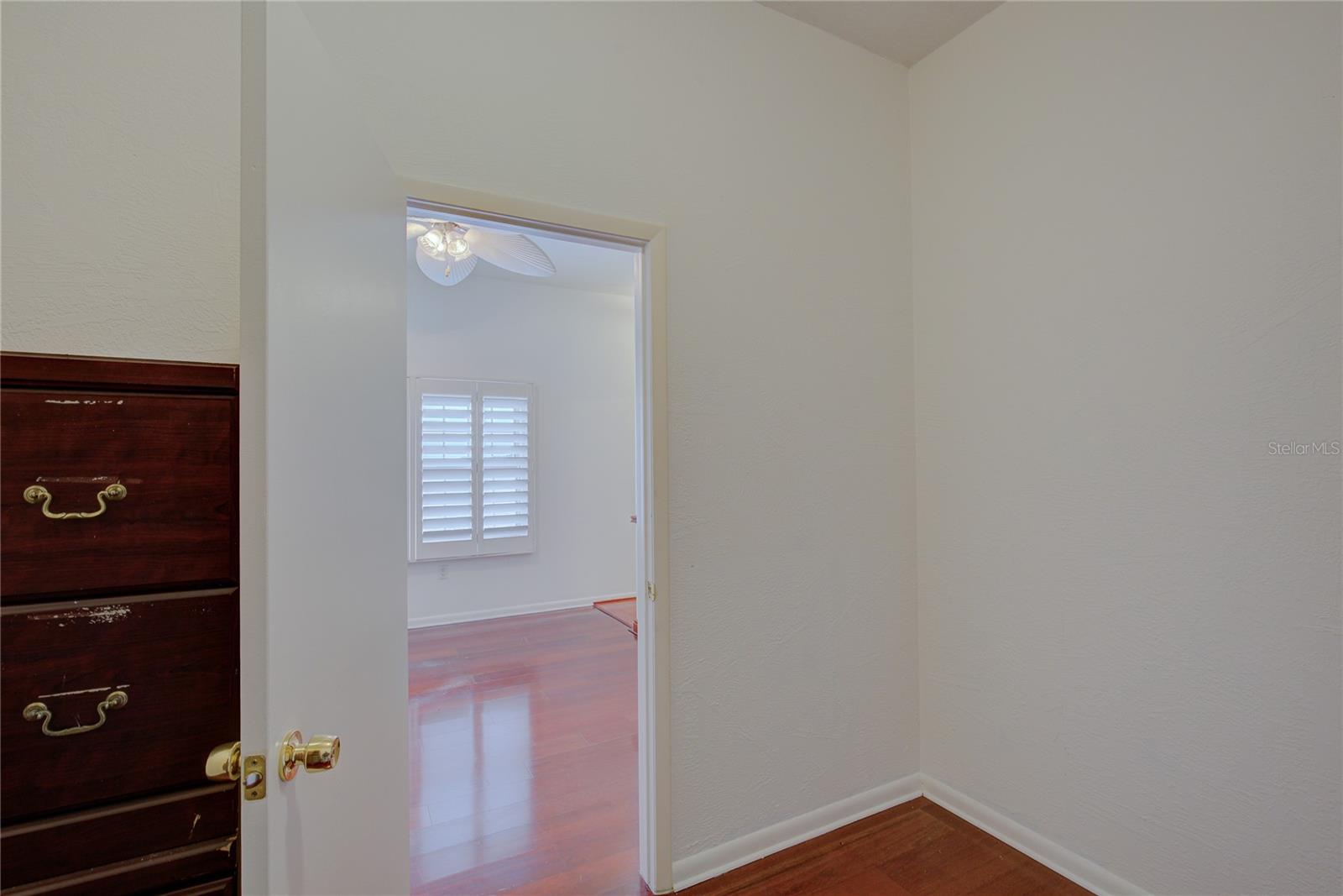 FRESH WATER ESTATES - Residential Lease