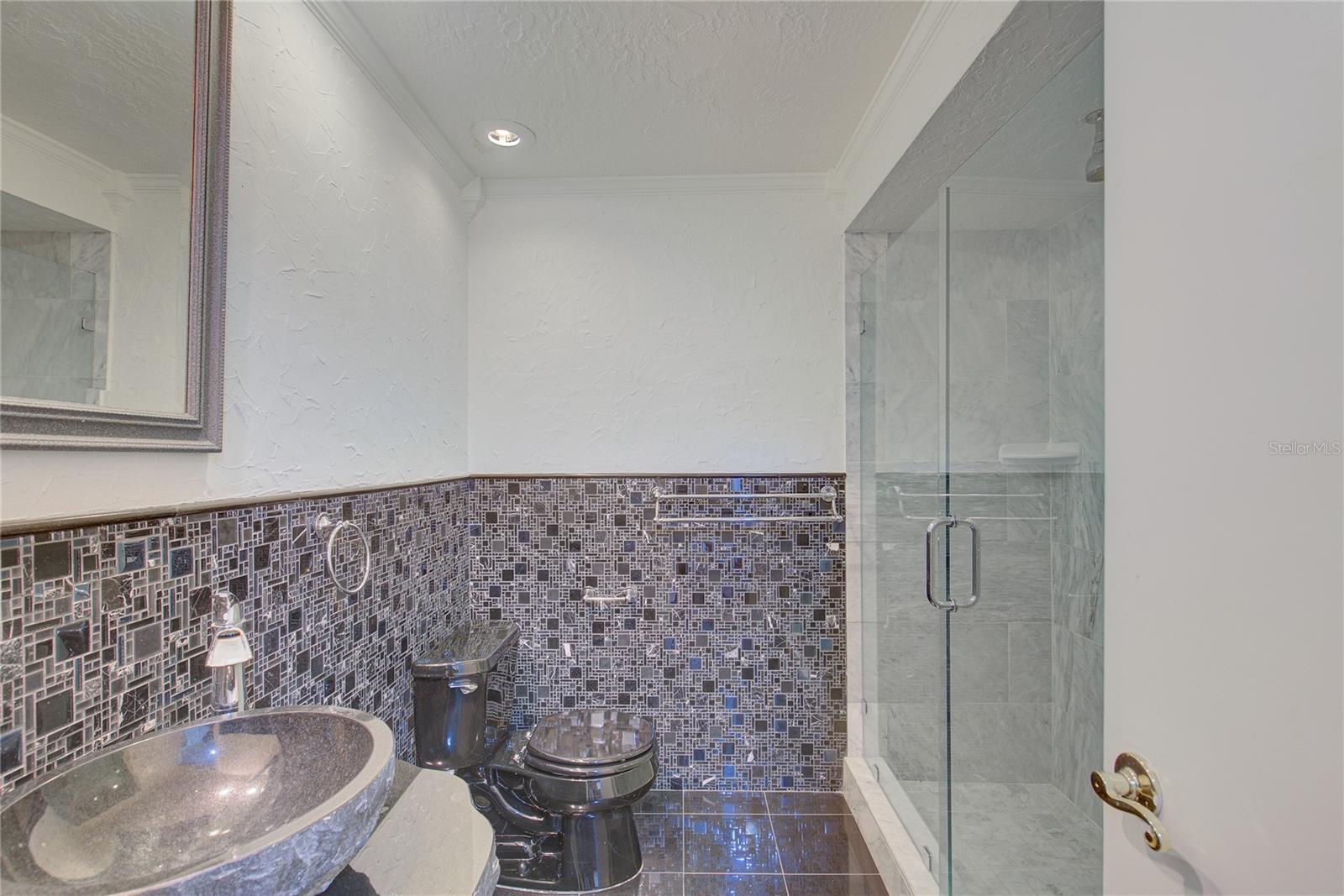 FRESH WATER ESTATES - Residential Lease