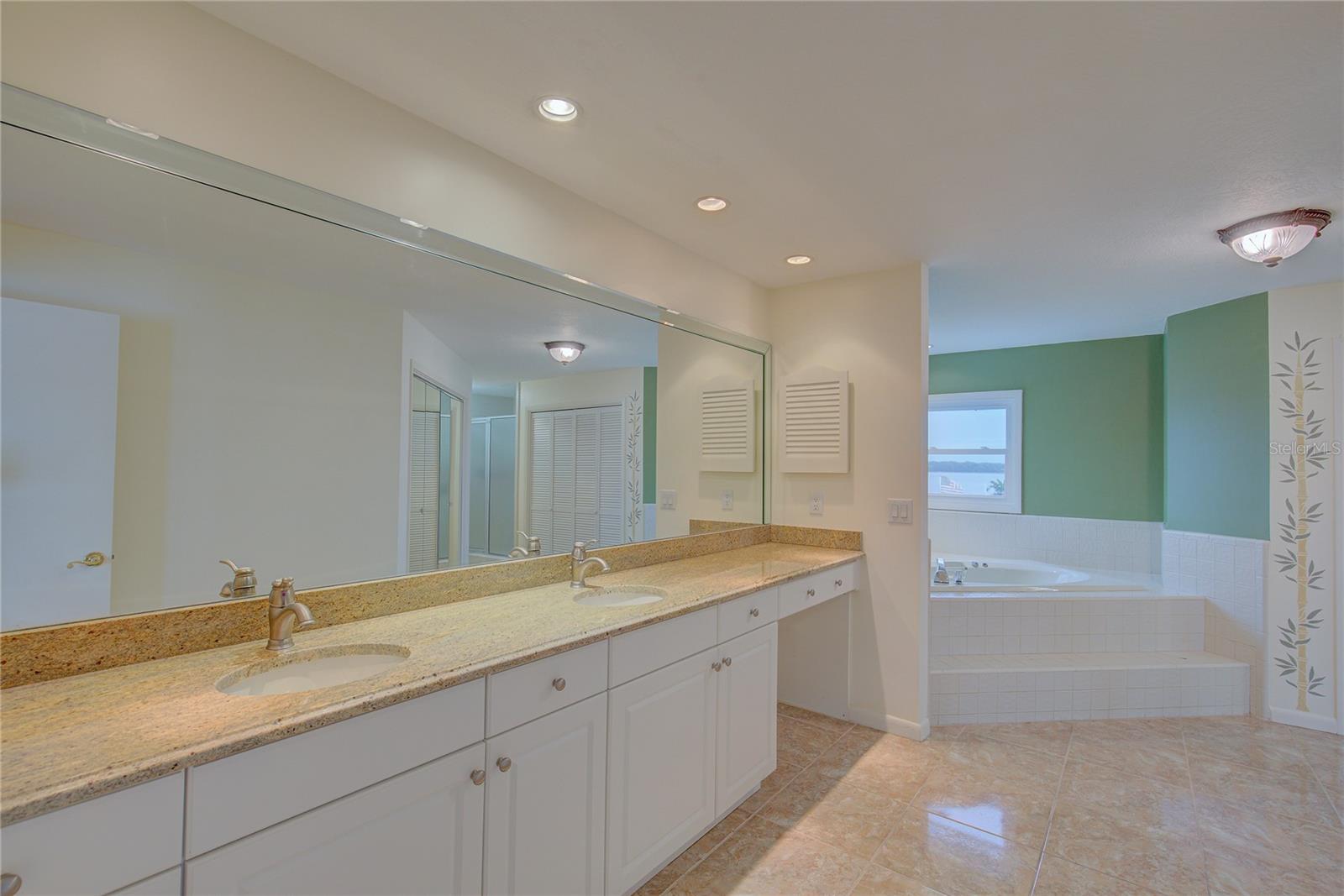 FRESH WATER ESTATES - Residential Lease