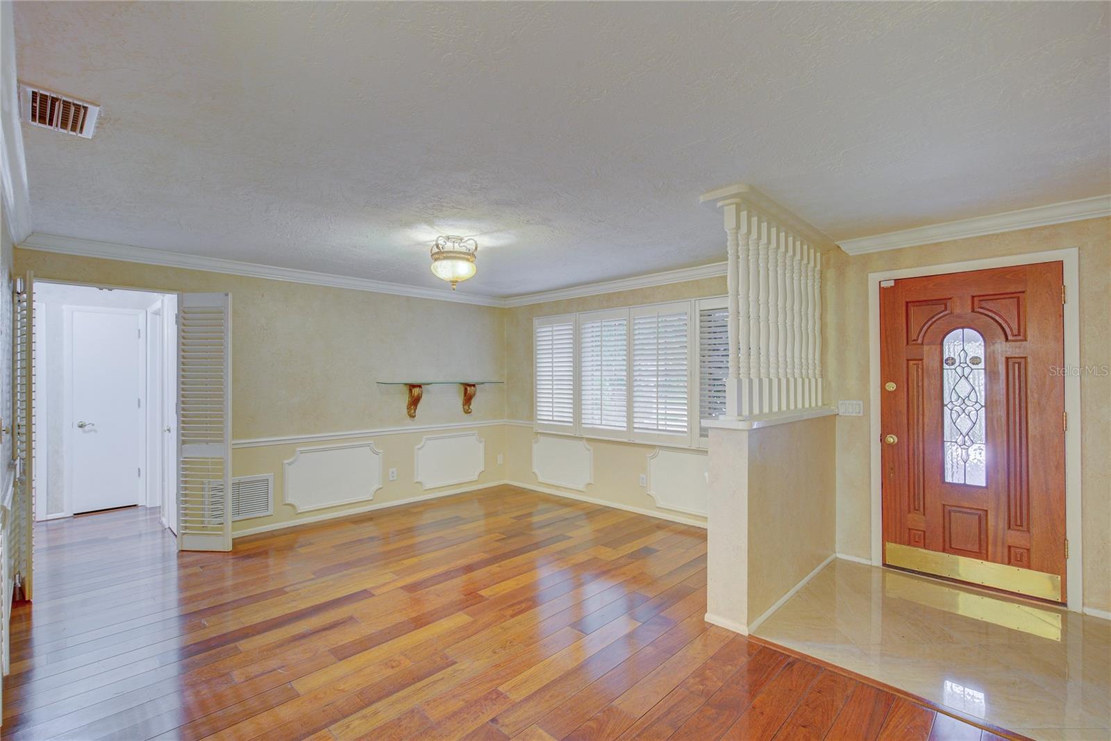 FRESH WATER ESTATES - Residential Lease