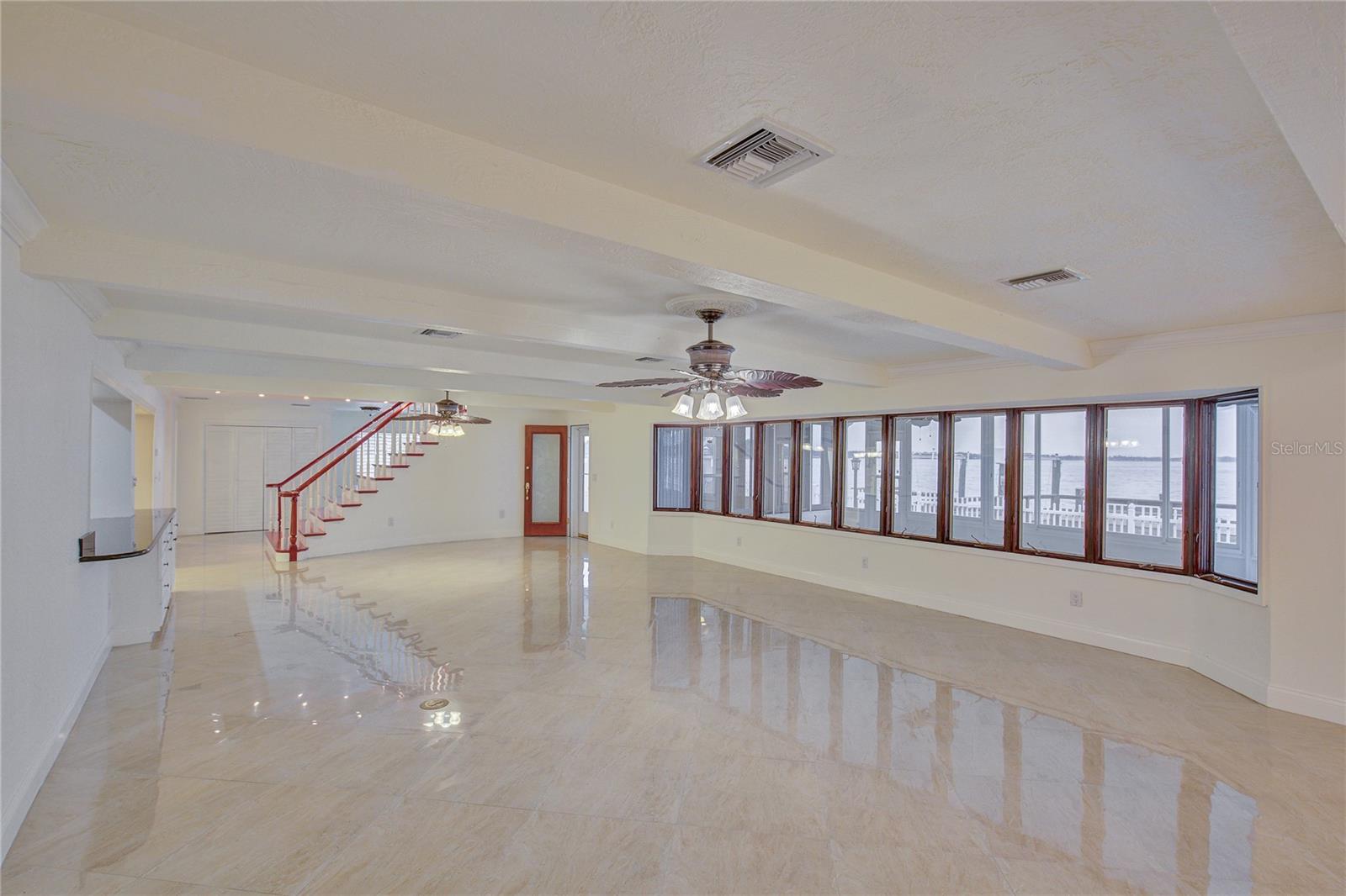 FRESH WATER ESTATES - Residential Lease