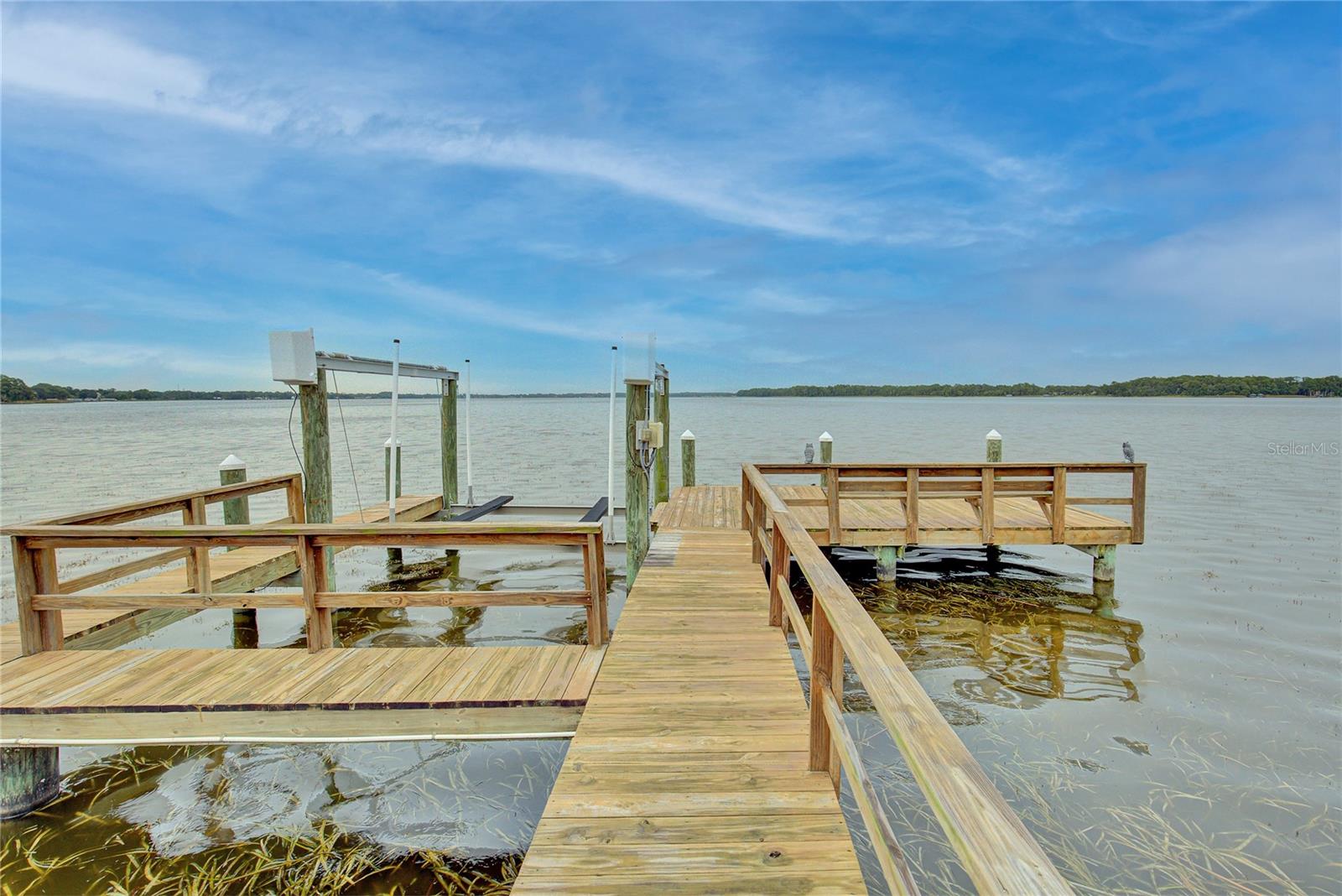 FRESH WATER ESTATES - Residential Lease