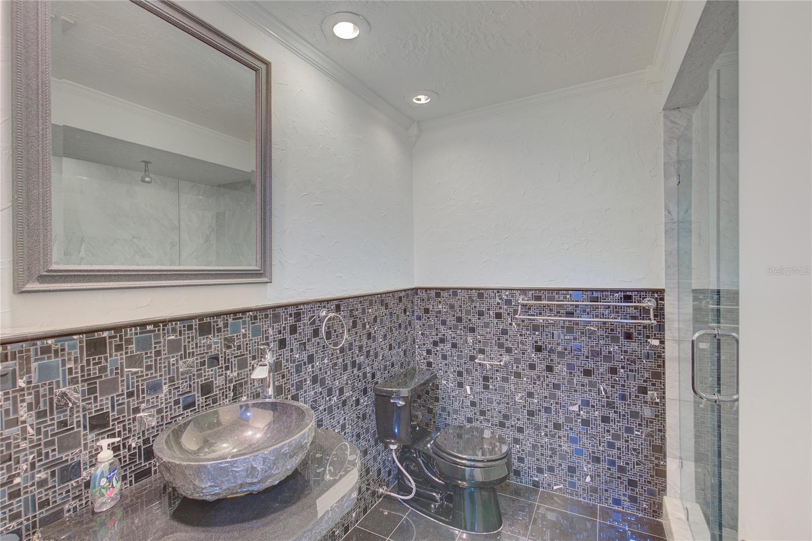 FRESH WATER ESTATES - Residential Lease