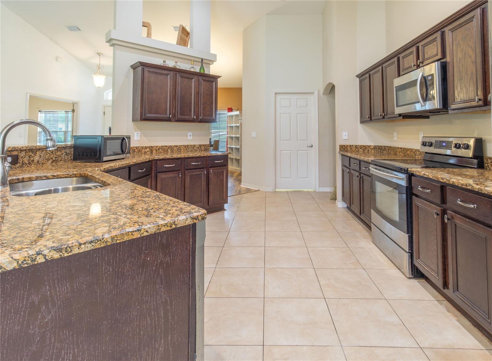 HAMMOCK RIDGE UNIT 3-F - Residential